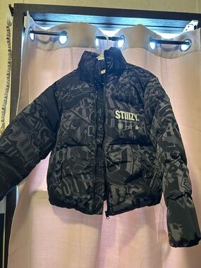 Stiiizy Black Graphic Puffer Jacket - Women's Insulated Coat